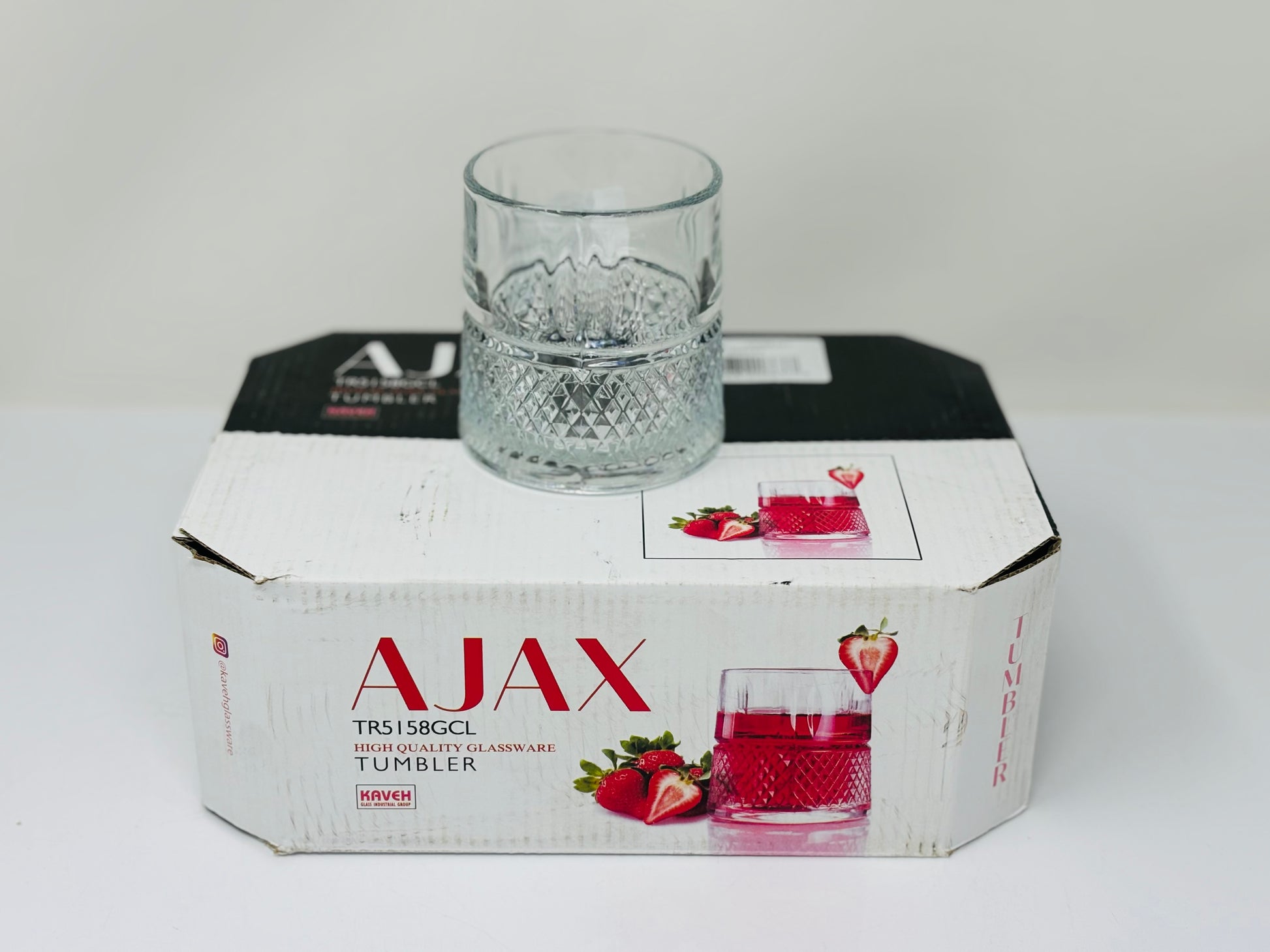 Elegant clear glass tumblers – Wholesale drinking glasses for restaurants, bars, and catering businesses.